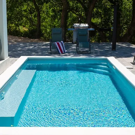 Feriehus Modruna Mit Privatem Pool By Interhome *