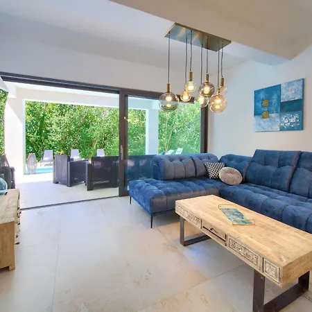 Modruna Mit Privatem Pool By Interhome Feriehus Grižane