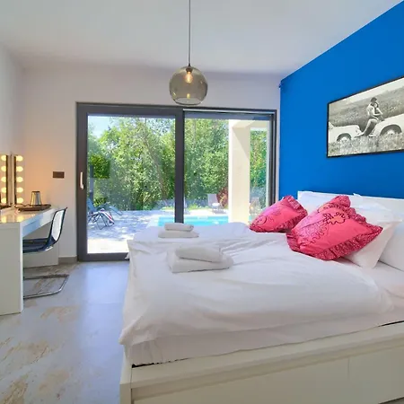 Modruna Mit Privatem Pool By Interhome * Grižane