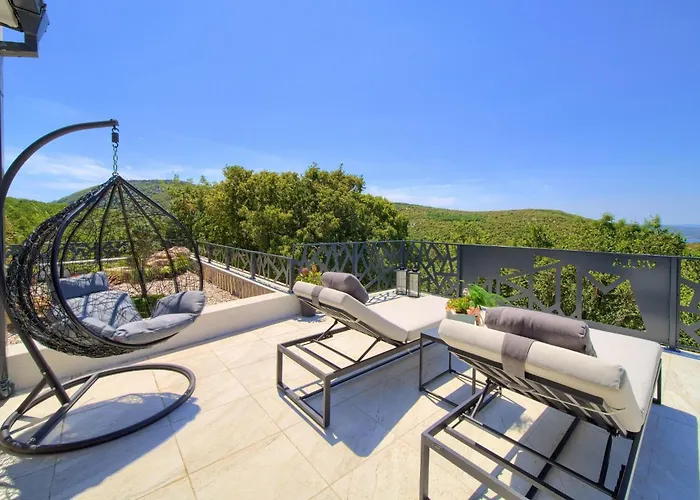 Modruna Mit Privatem Pool By Interhome * Grižane